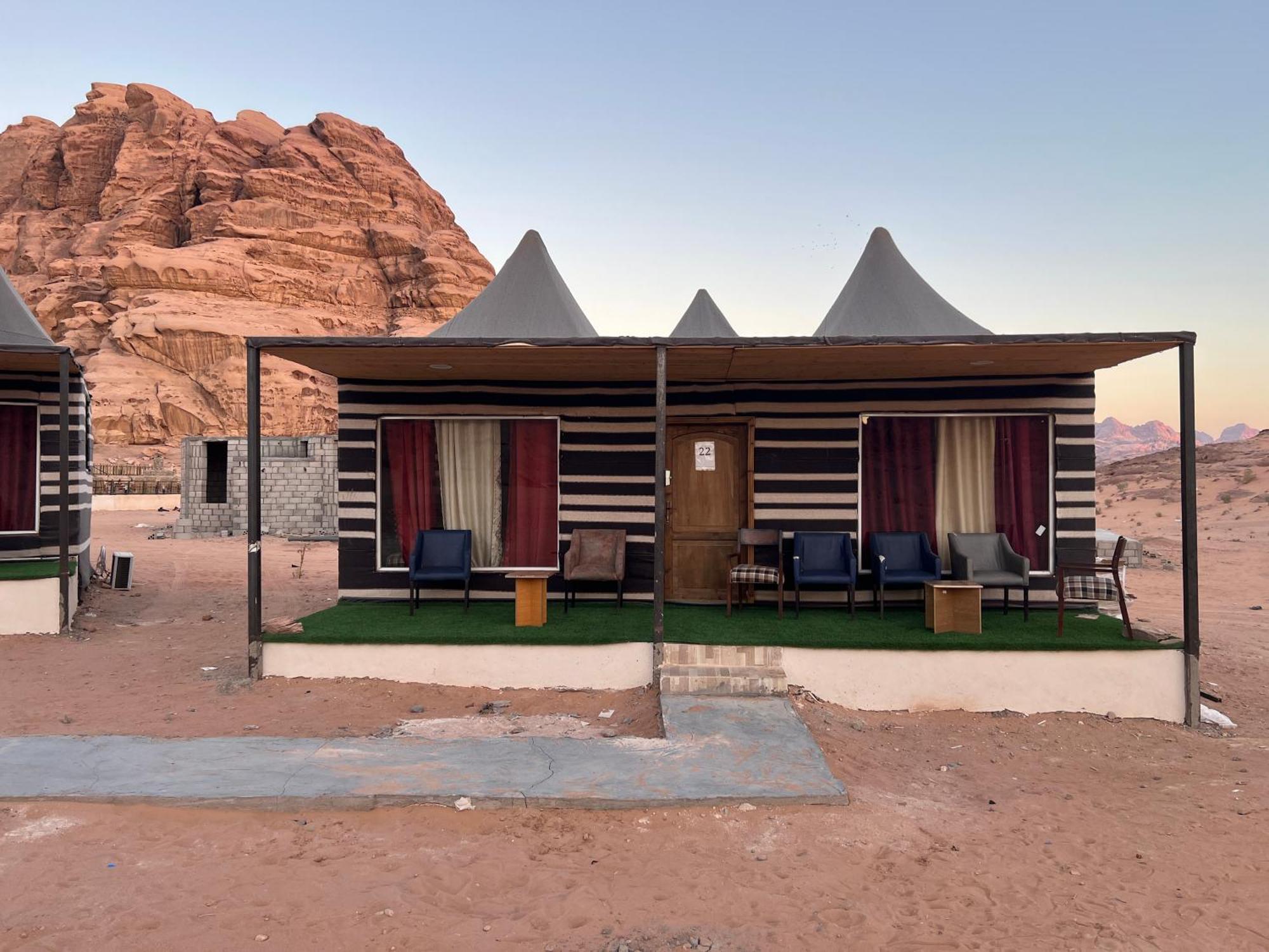 Magic Mountain Camp Apartment Wadi Rum Exterior photo