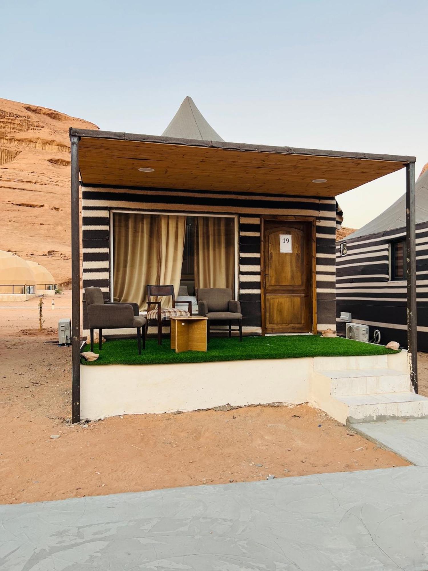 Magic Mountain Camp Apartment Wadi Rum Exterior photo